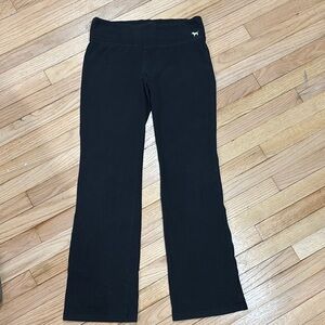 “pink” yoga pants